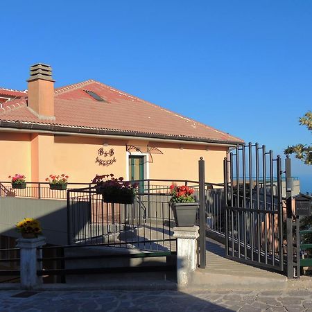 B&B Angela Monte Sant'Angelo Exterior photo