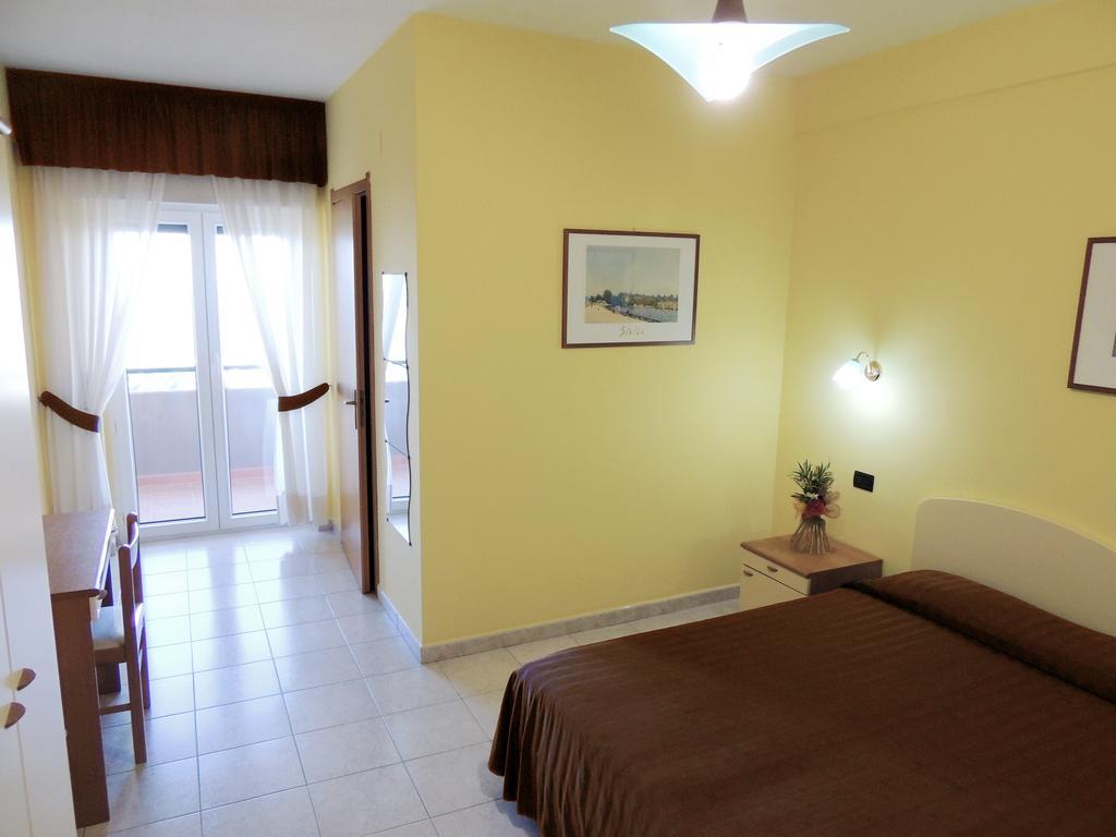 B&B Angela Monte Sant'Angelo Room photo